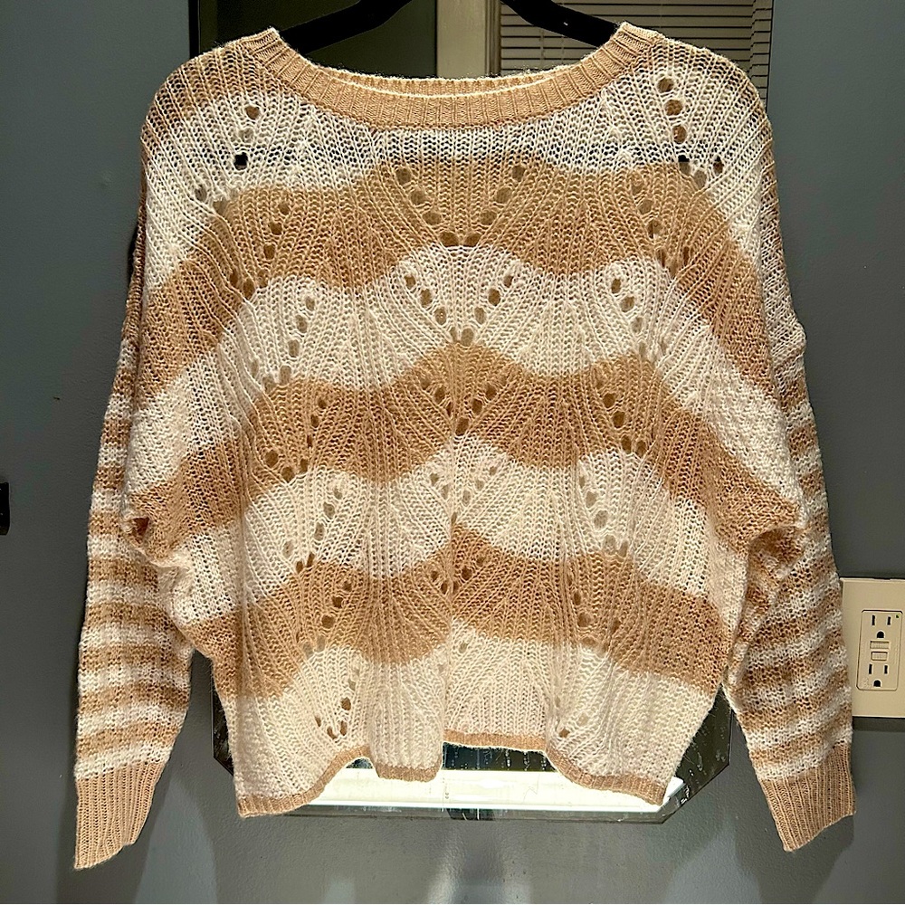 Jessica Simpson Sweater